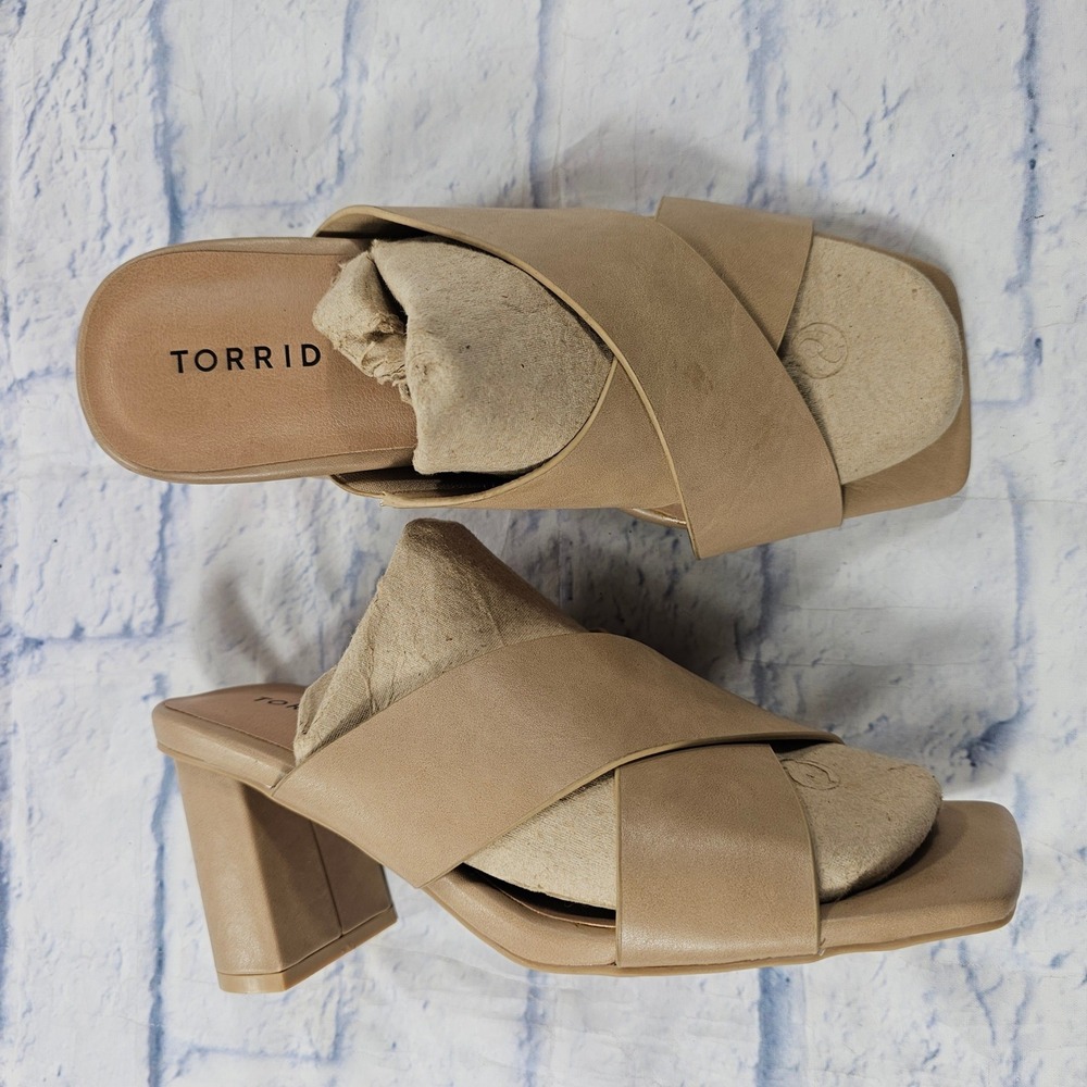 Torrid Mules Women 8.5WW Tan Crisscross Square Toe Block Heel Sandals Wide Width